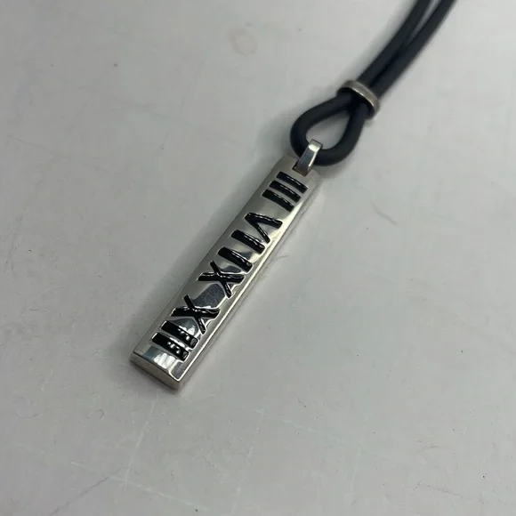Authentic Tiffany & Co sterling Silver Bar & cord Necklace with COA - Picture 3 of 9